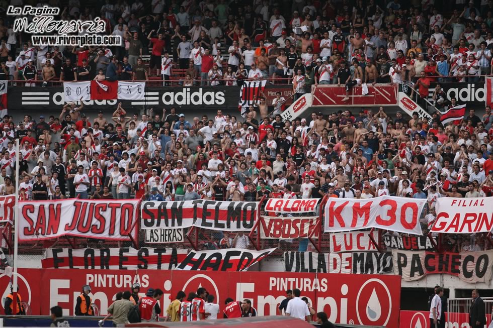 River Plate vs Velez Sarsfield (AP 2007) 21